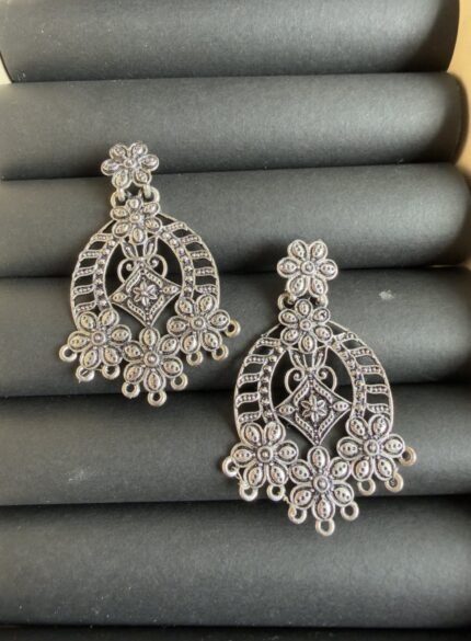 Noor Oxidised Earrings 1