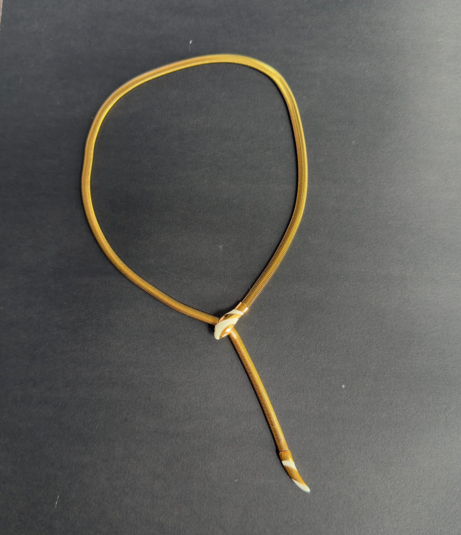 knot necklace white 1