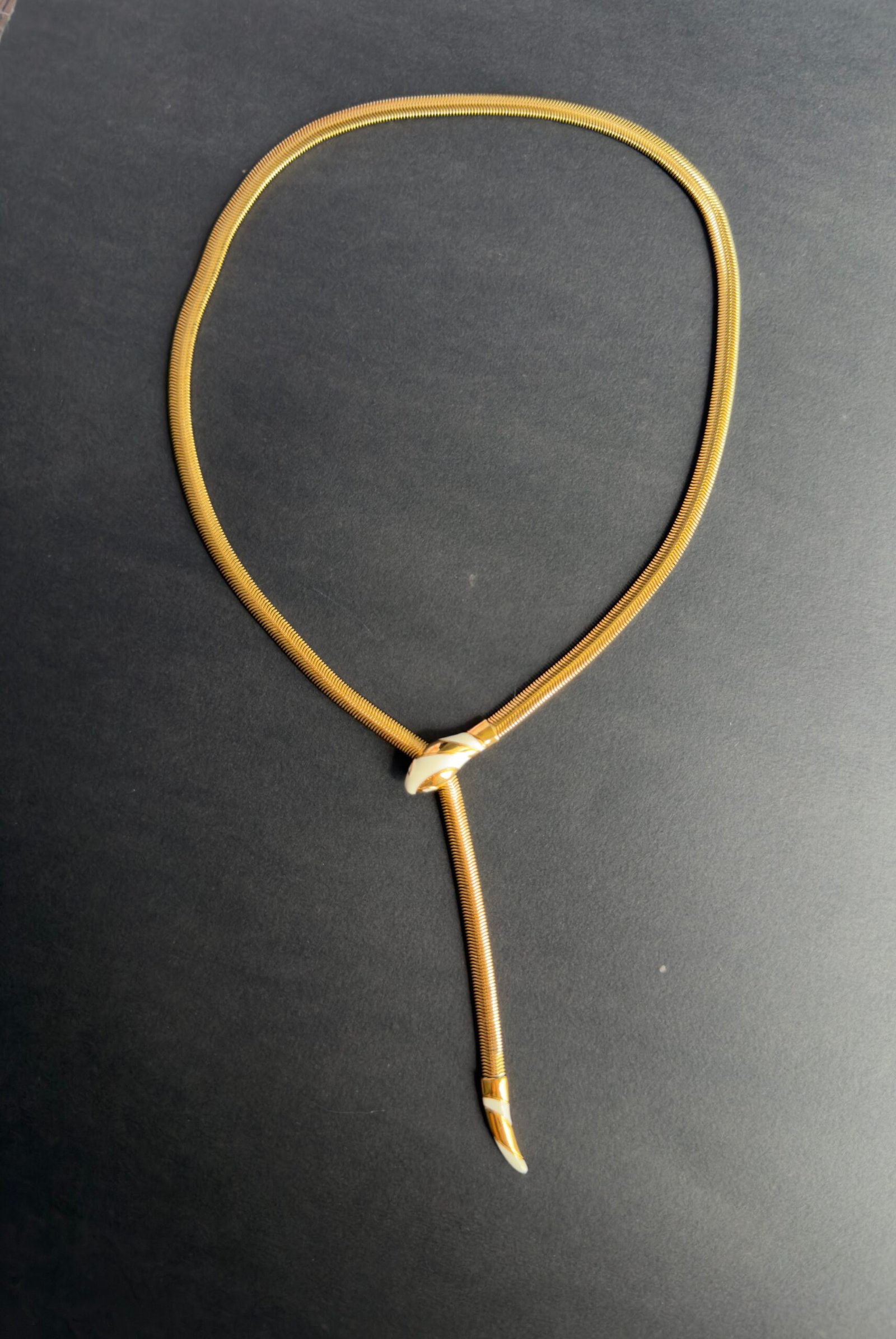 knot necklace white 2