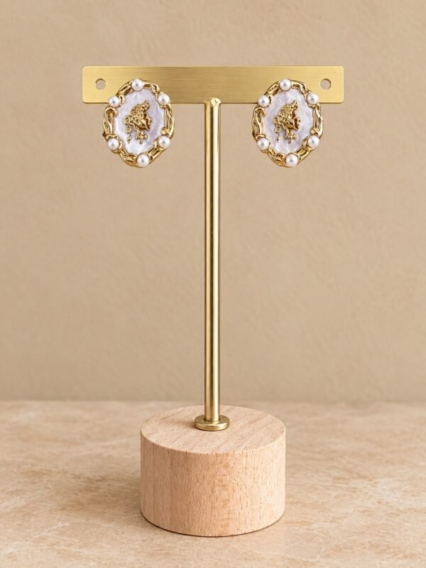 Azure Pearl Crest Earrings - White 1
