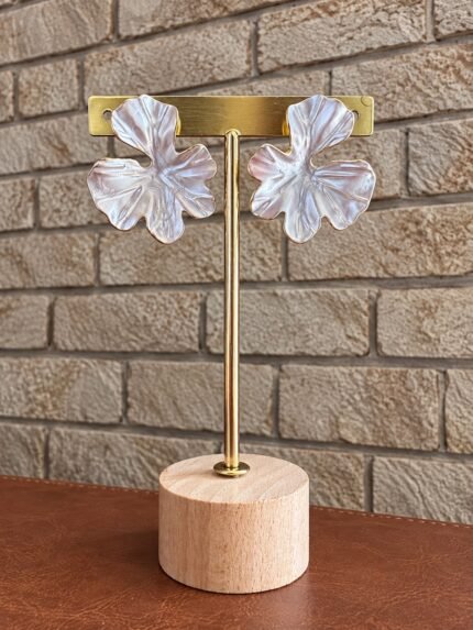 Bloom Sculpt Earrings - Off White 2