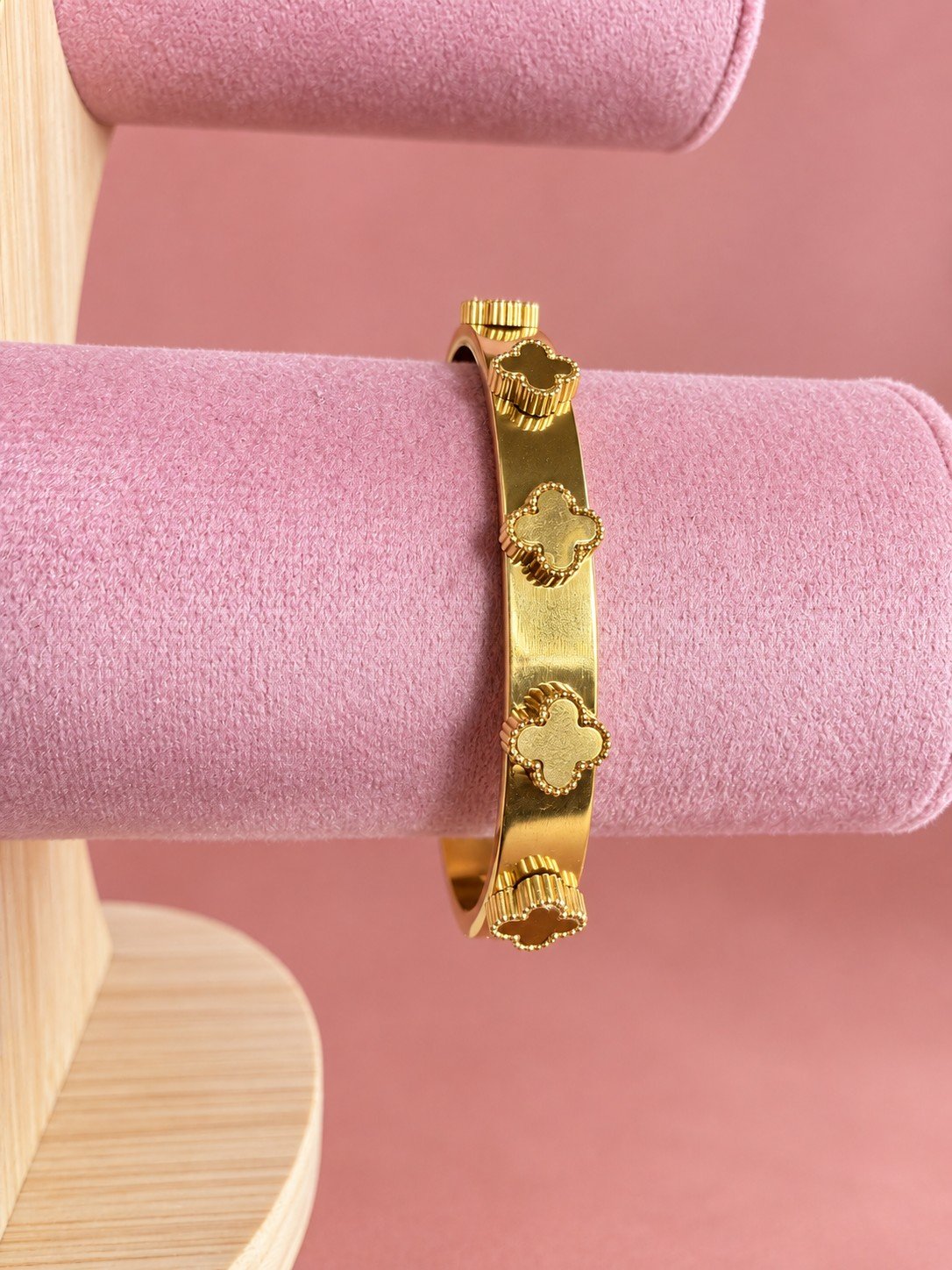Clove Bloom Bracelet 3 Clove Bloom Bracelet 3
