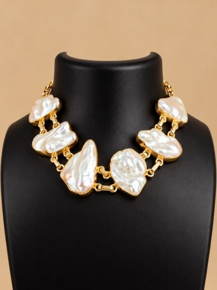 Pearl Drift Statement Choker 1